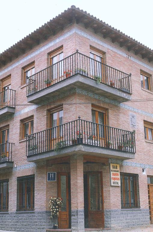 Hostal Cuatro Esquinas Ejea De Los Caballeros Zimmer foto