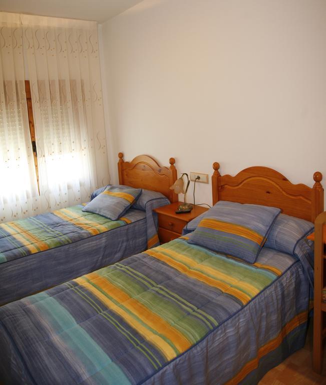 Hostal Cuatro Esquinas Ejea De Los Caballeros Zimmer foto